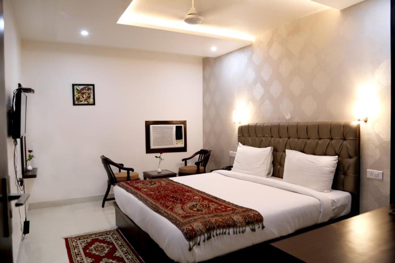 Fabhotel Idea Inn Агра Екстериор снимка
