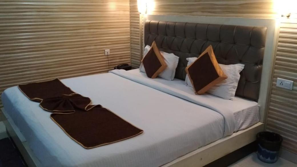 Fabhotel Idea Inn Агра Екстериор снимка