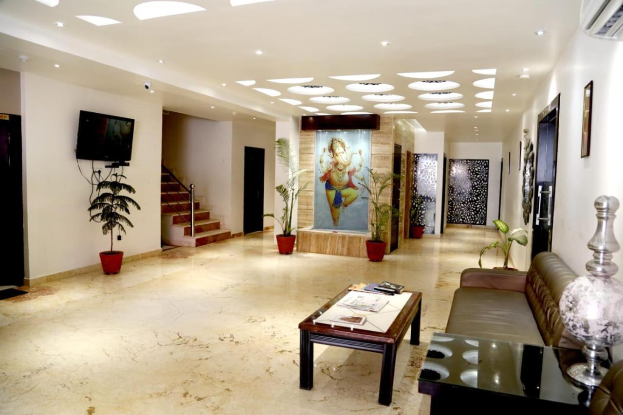 Fabhotel Idea Inn Агра Екстериор снимка