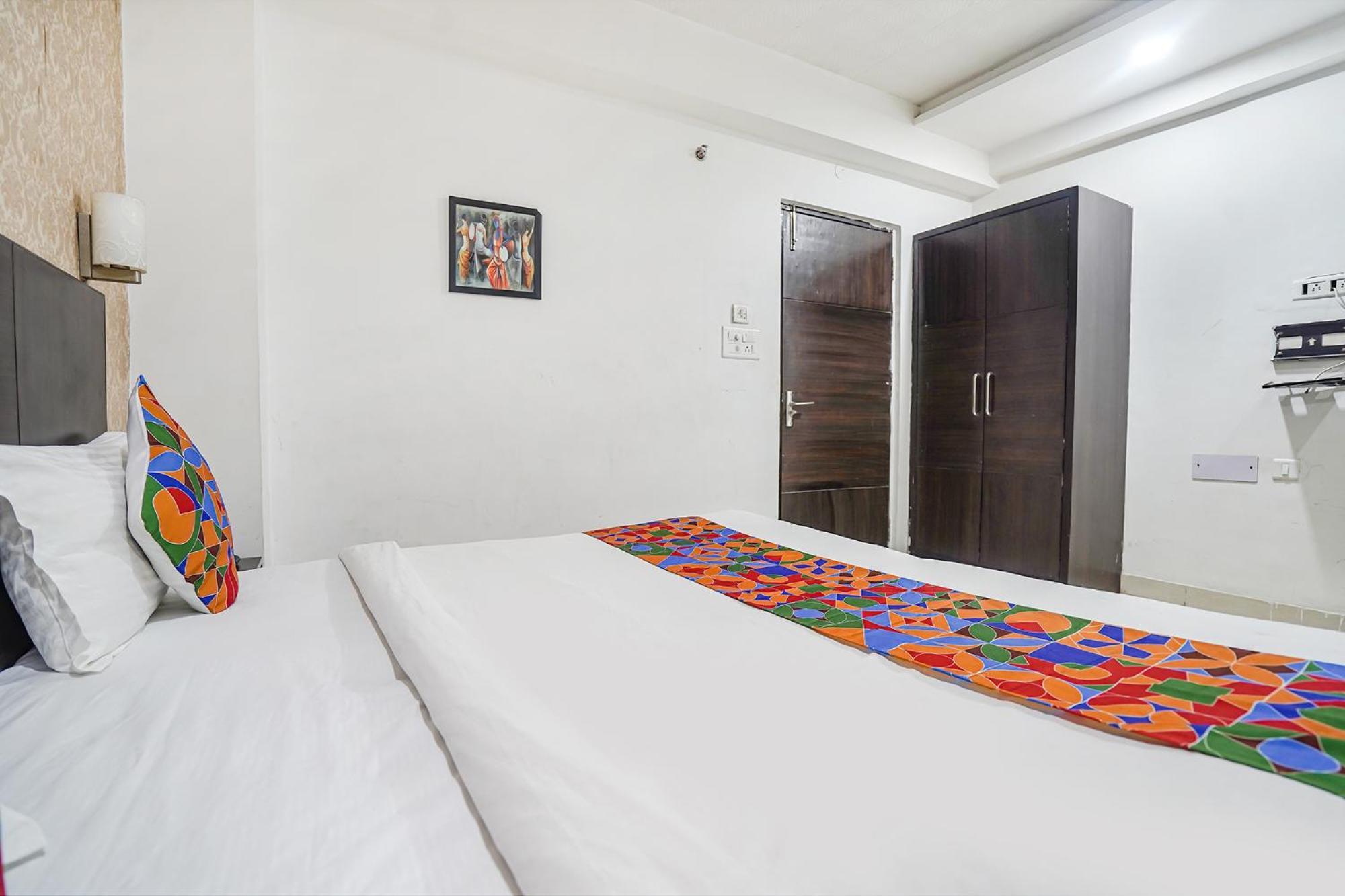 Fabhotel Idea Inn Агра Екстериор снимка