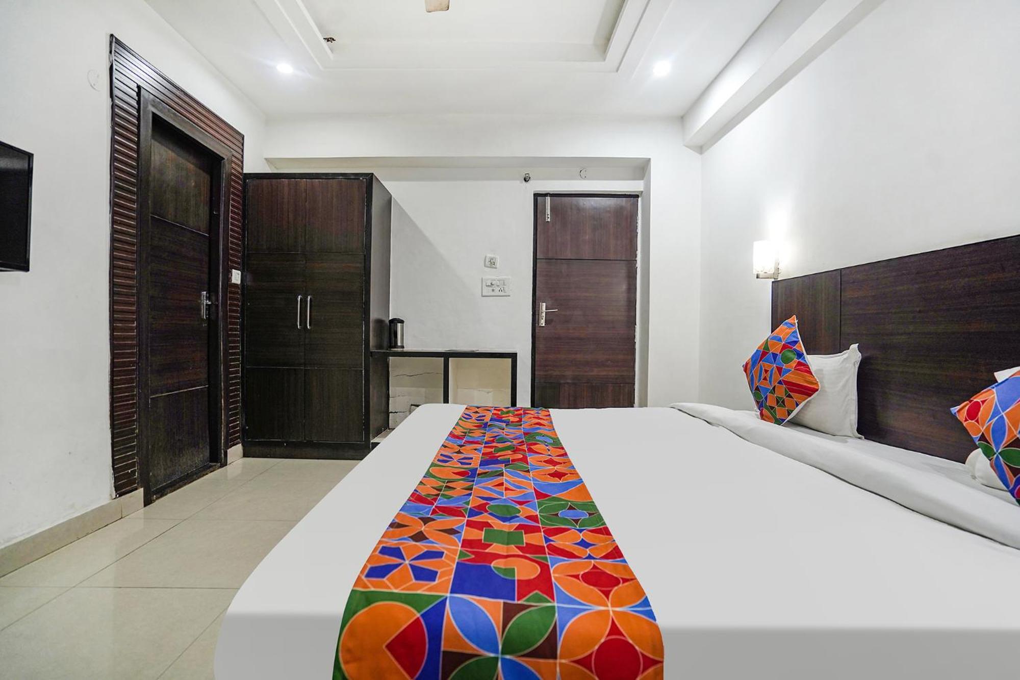 Fabhotel Idea Inn Агра Екстериор снимка