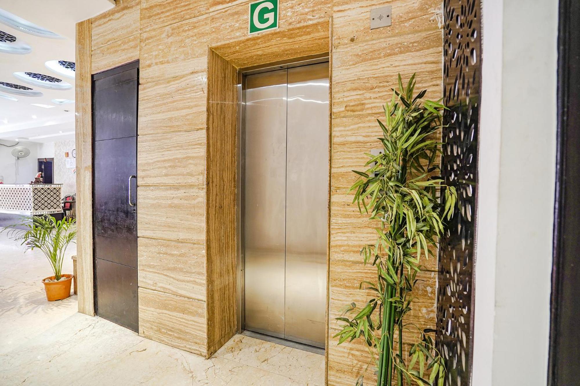 Fabhotel Idea Inn Агра Екстериор снимка